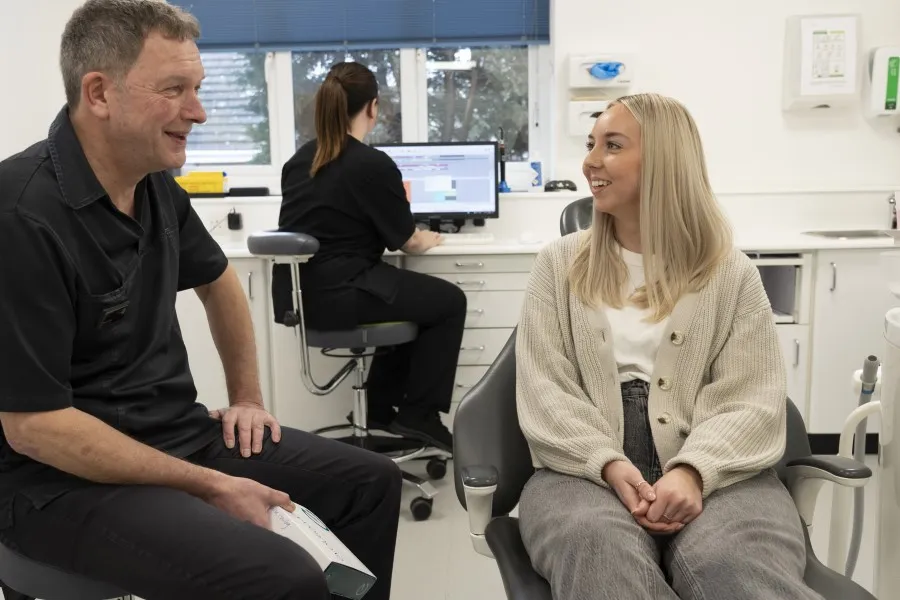 30224 teeth whitening stratford confident smile