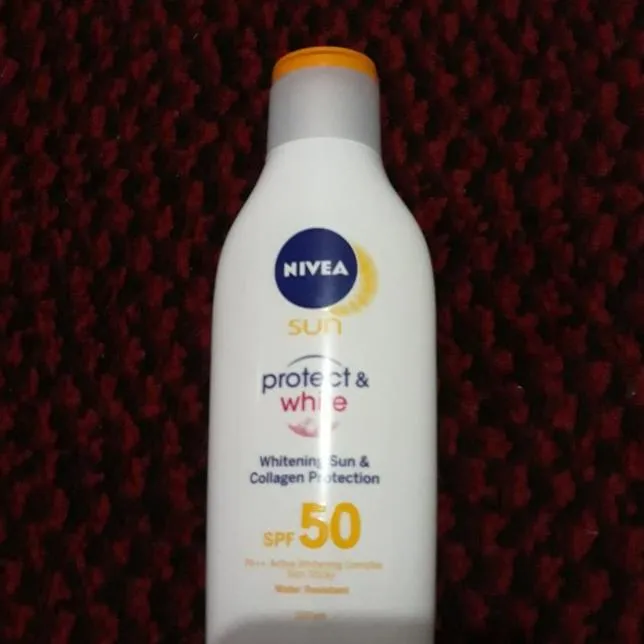 30331 non greasy sunscreen application