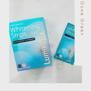 /img/30340-lumineux-whitening-strips-reddit-review.webp